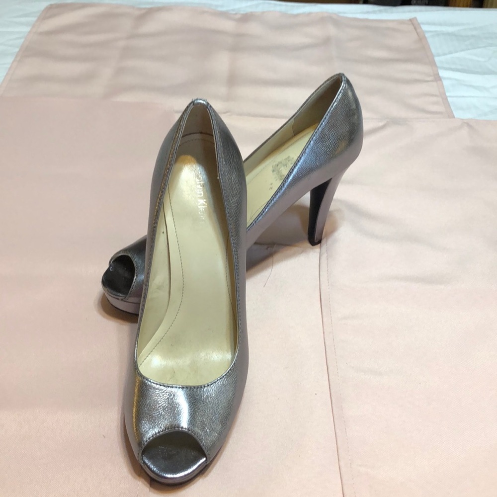 Women’s shoes